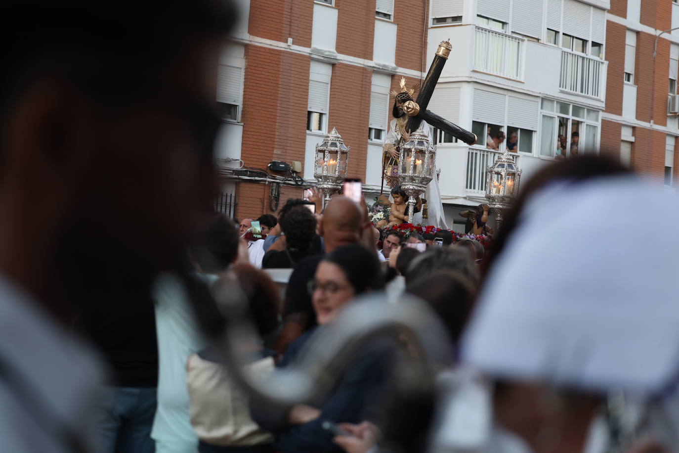 Fotos: Jesús Nazareno peregrina hacia la la Parroquia Nuestra Señora de Loreto