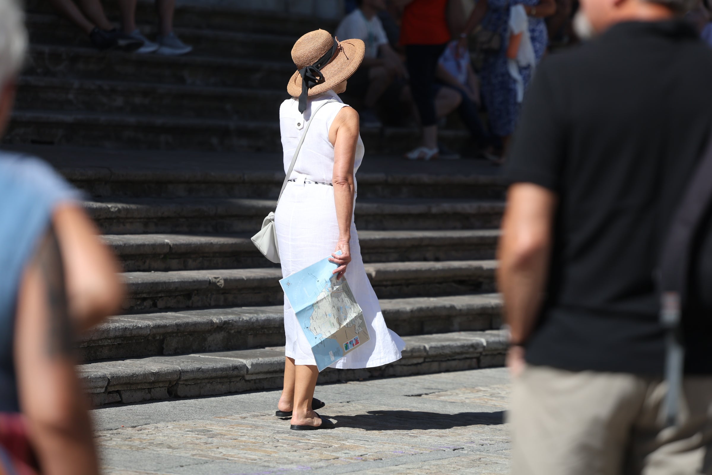 El &#039;Sky Princess&#039;, el &#039;Aida Stella&#039; y el &#039;Norwegian Sky&#039; convierten al puerto de Cádiz en un hervidero de turistas