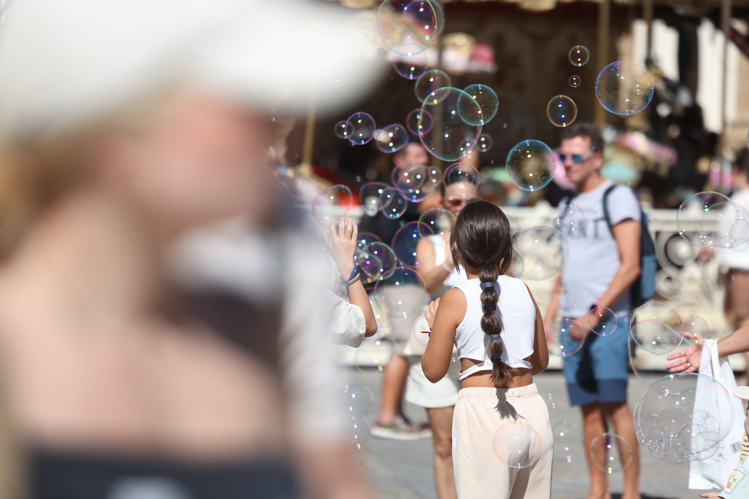 El &#039;Sky Princess&#039;, el &#039;Aida Stella&#039; y el &#039;Norwegian Sky&#039; convierten al puerto de Cádiz en un hervidero de turistas