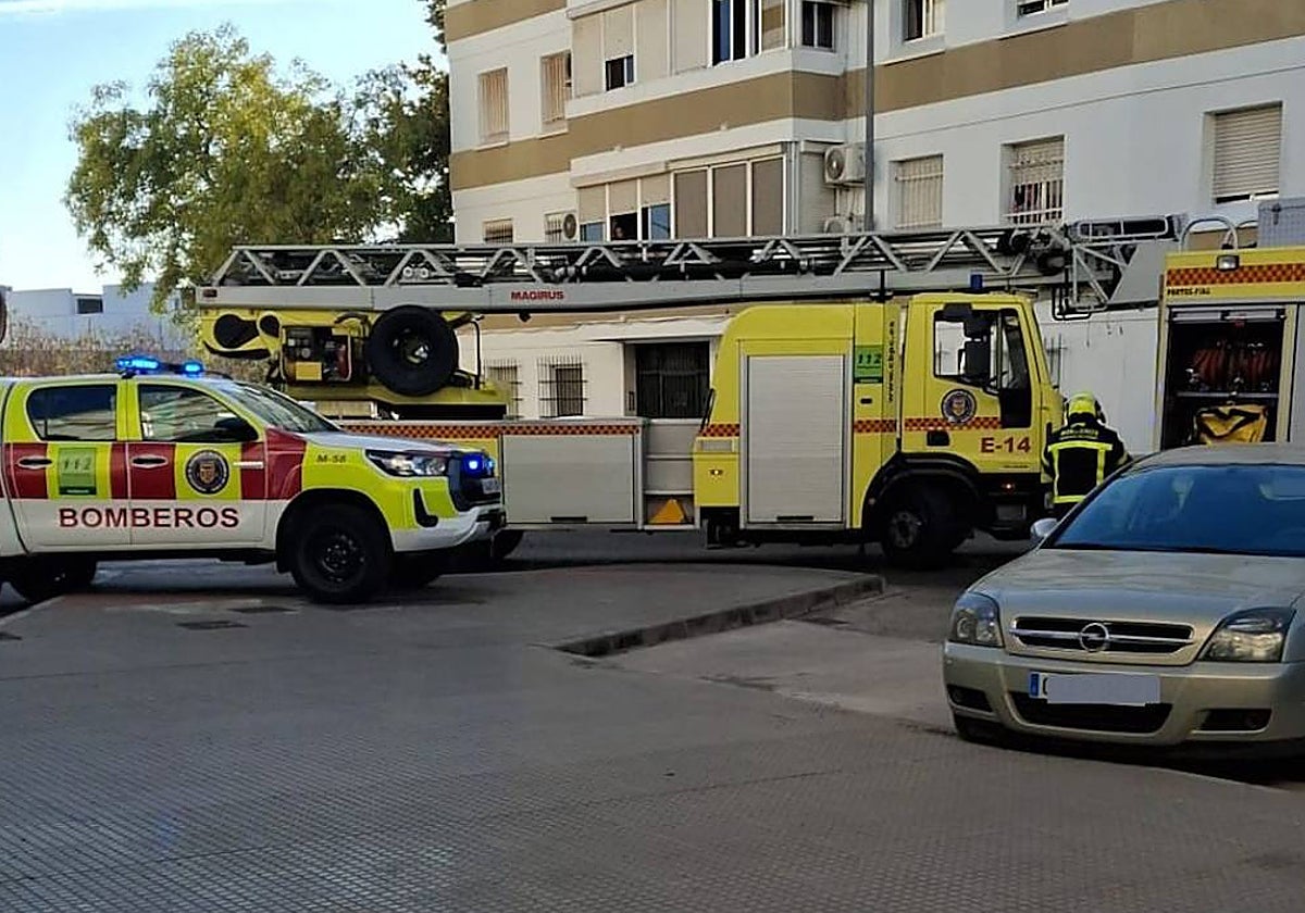 Herido con quemaduras en los brazos al apagar el fuego de una sartén en una vivienda de El Puerto
