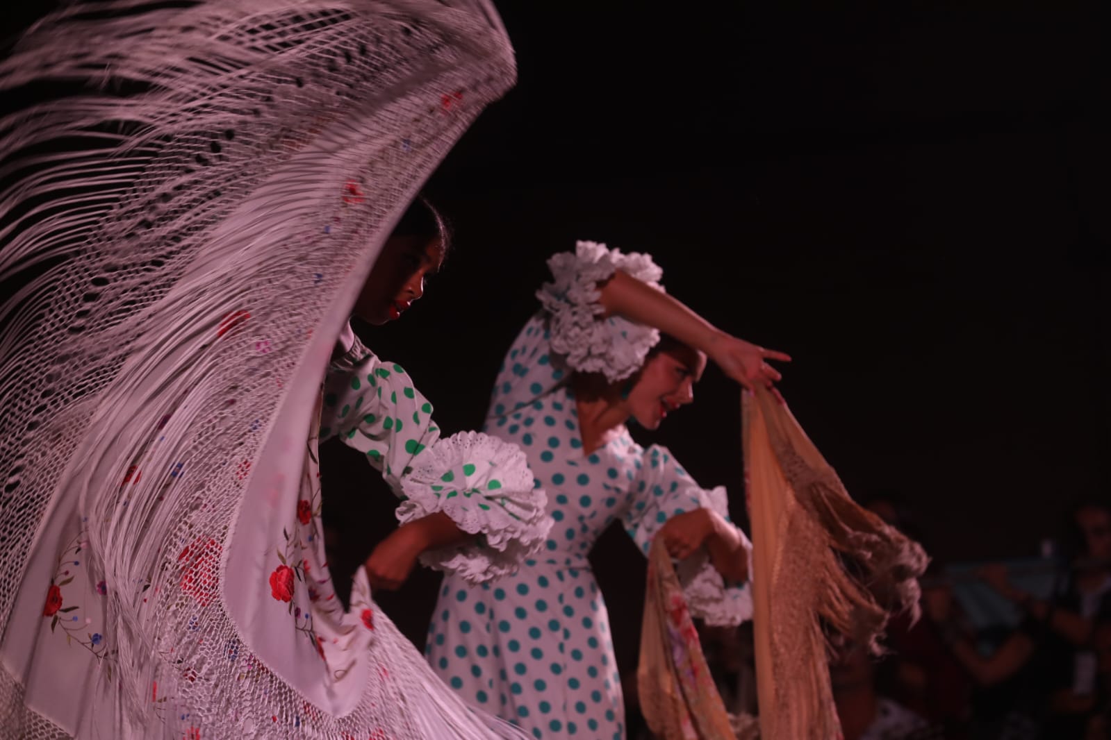 Fotos: Despedida del Festival de Folklore en el Baluarte de la Candelaria de Cádiz