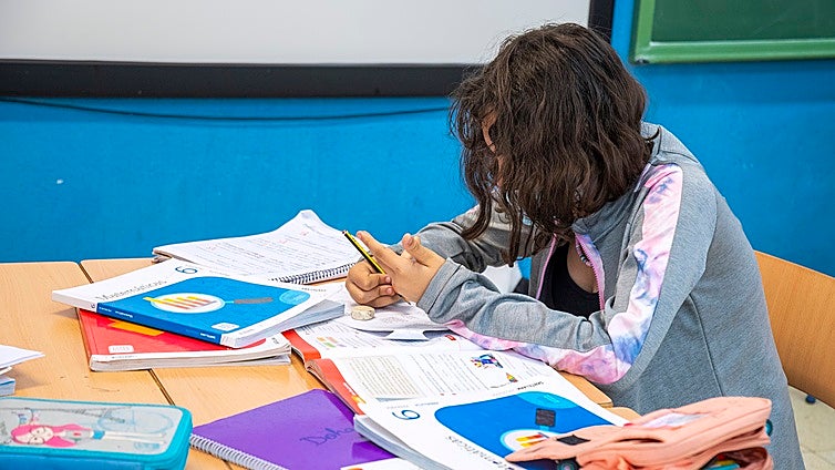 Menos niños y más profesores marcan la vuelta al cole en Cádiz