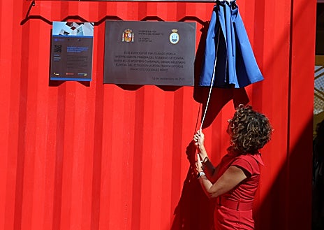 Imagen secundaria 1 - Incubazul, el nuevo edificio de Zona Franca con contenedores marítimos reciclados, ve al fin la luz