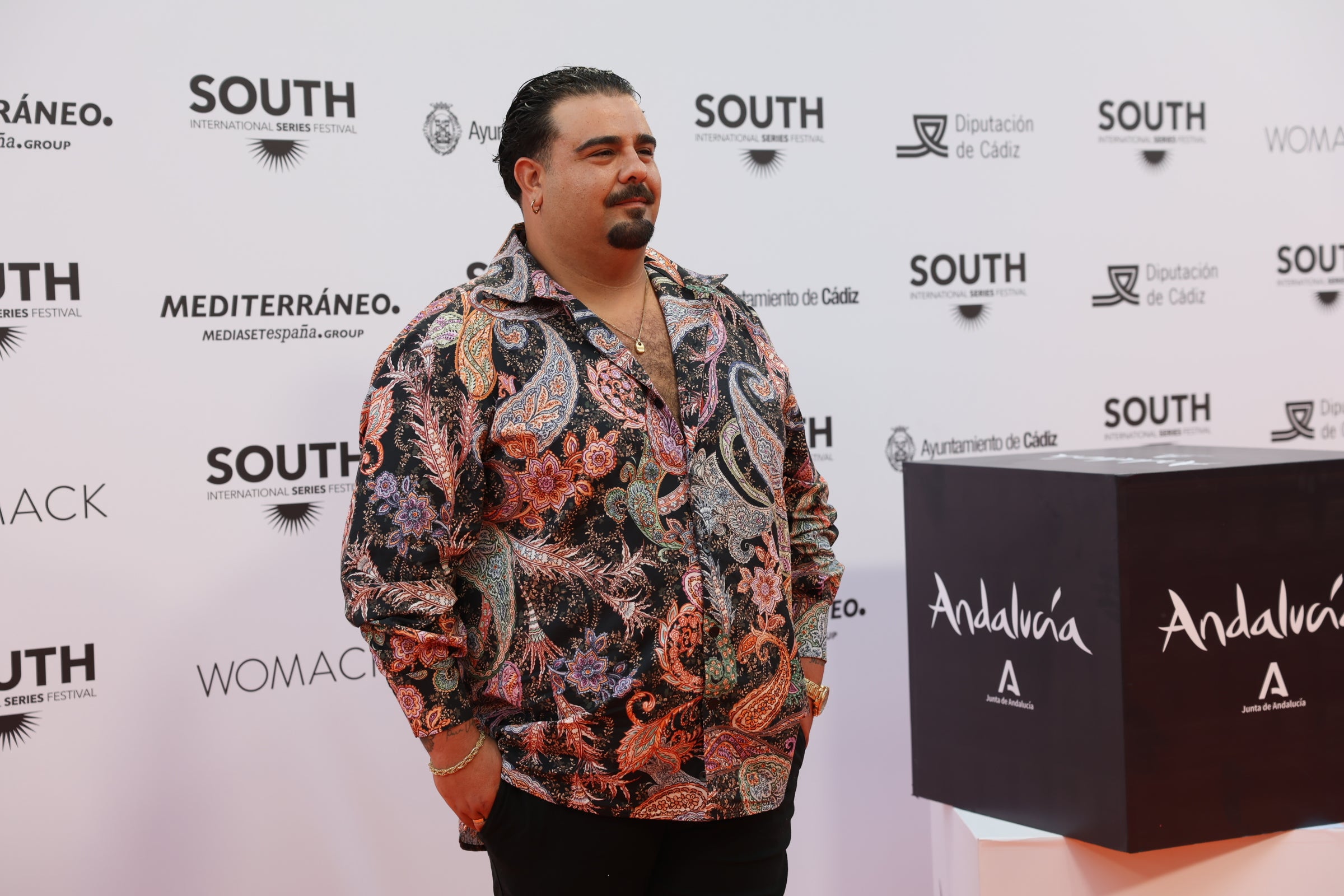 Las imágenes del primer desfile de estrellas por la alfombra naranja