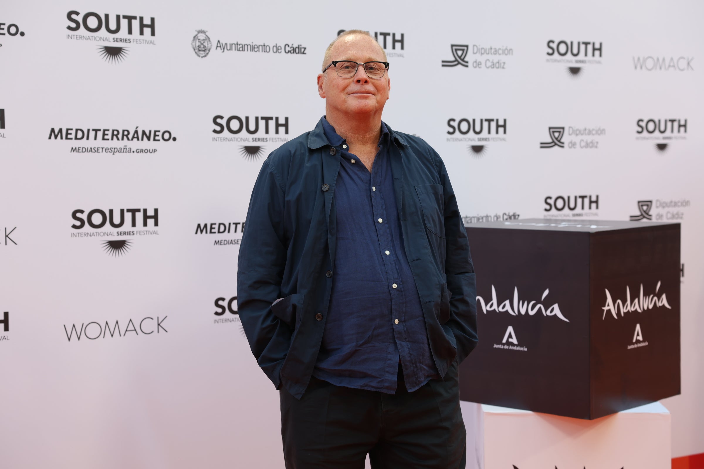 Las imágenes del primer desfile de estrellas por la alfombra naranja