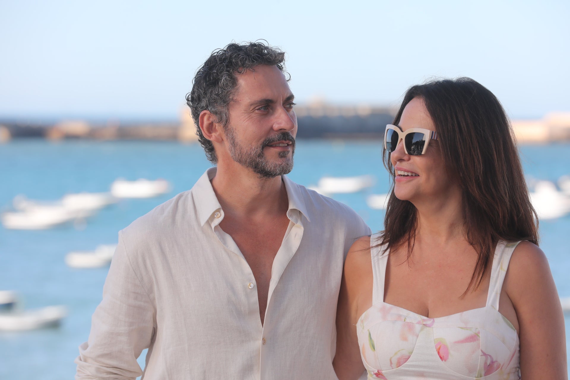 Paco León centra la expectación en La Caleta