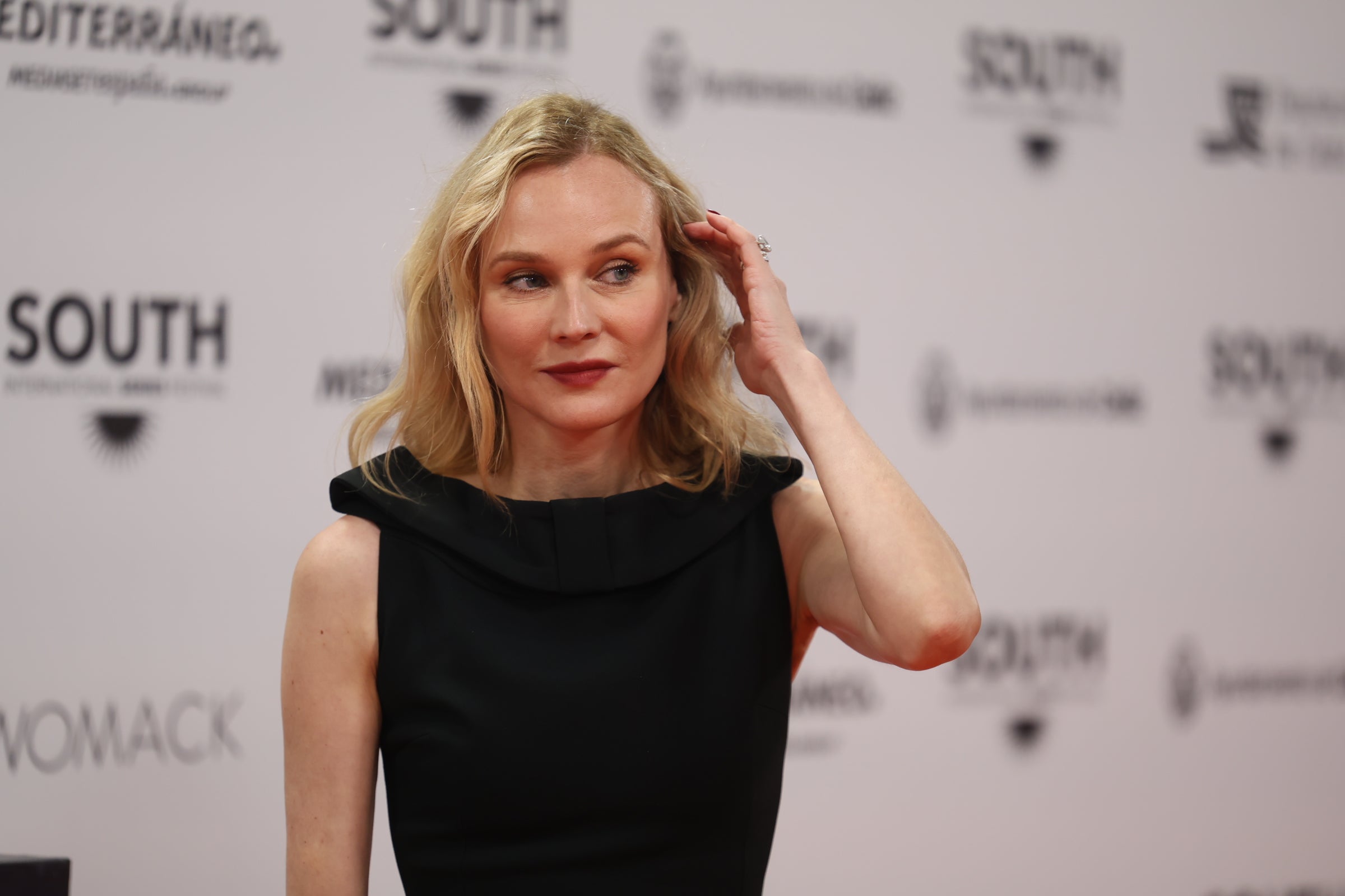 Segunda jornada de estrellas en la alfombra naranja del South Series Festival