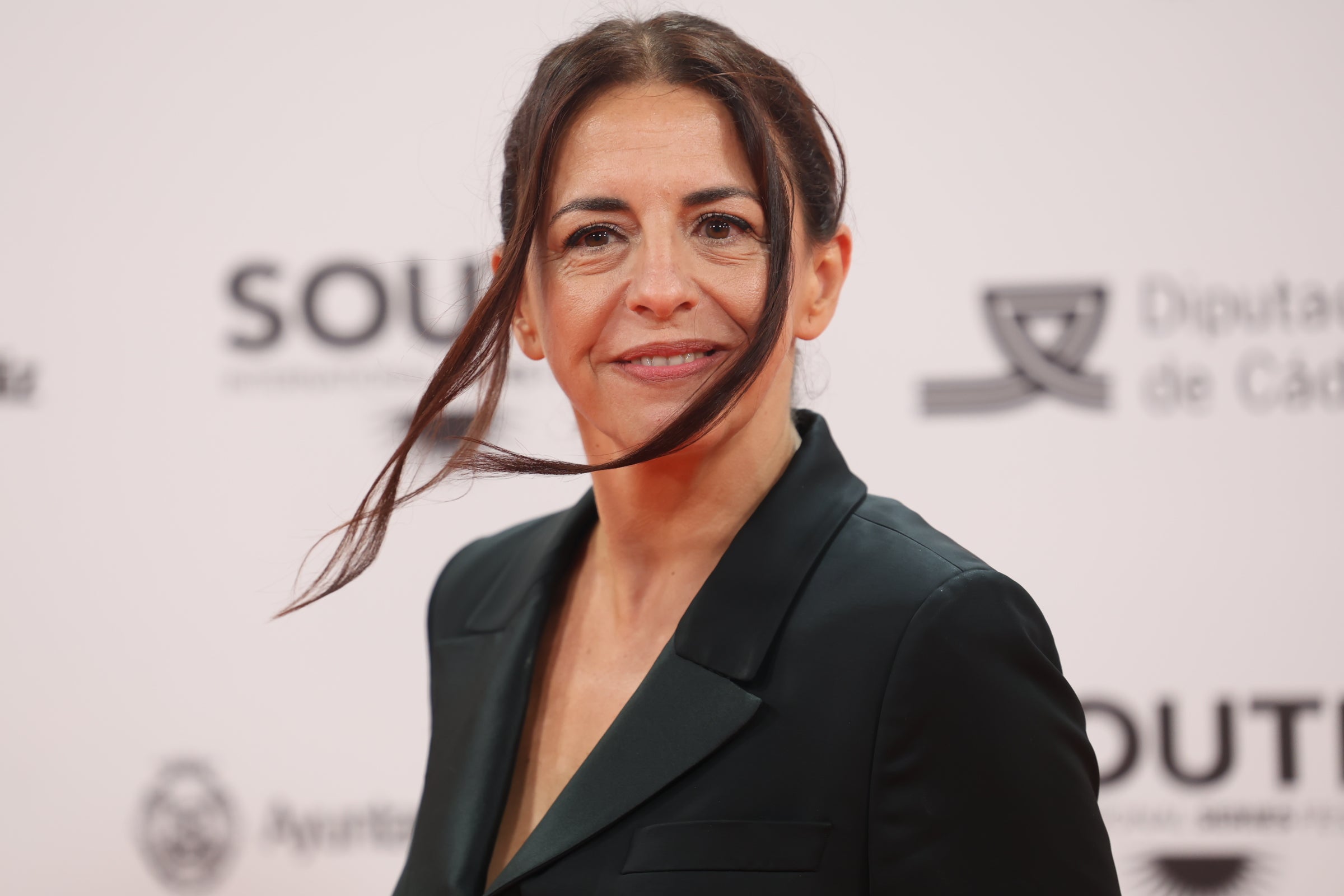 Segunda jornada de estrellas en la alfombra naranja del South Series Festival