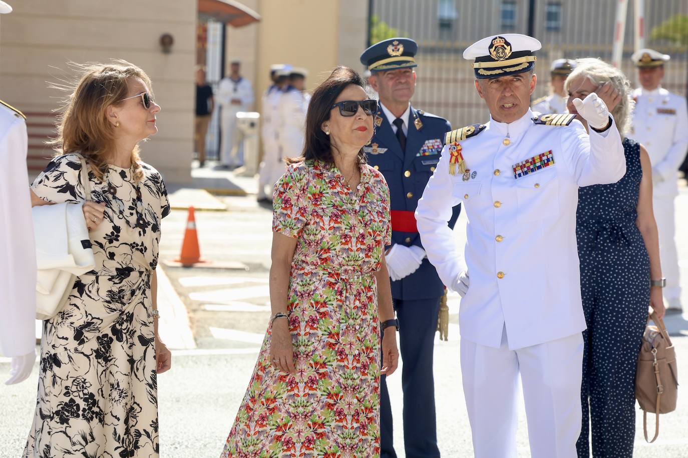 Fotos: Margarita Robles inaugura el curso académico en la Escuela de Suboficiales de la Armada en San Fernando