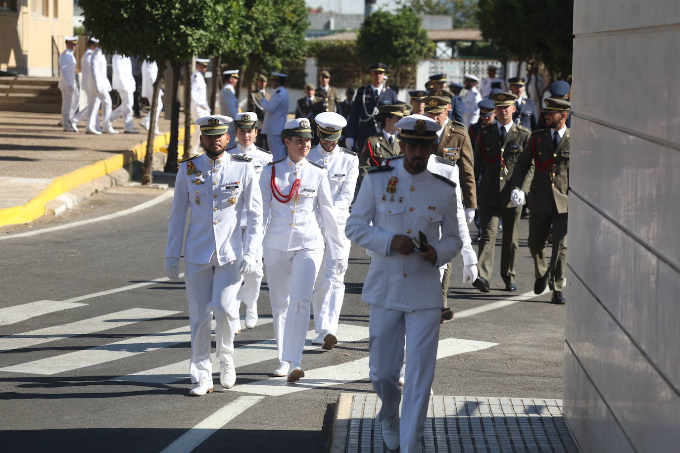Fotos: Margarita Robles inaugura el curso académico en la Escuela de Suboficiales de la Armada en San Fernando