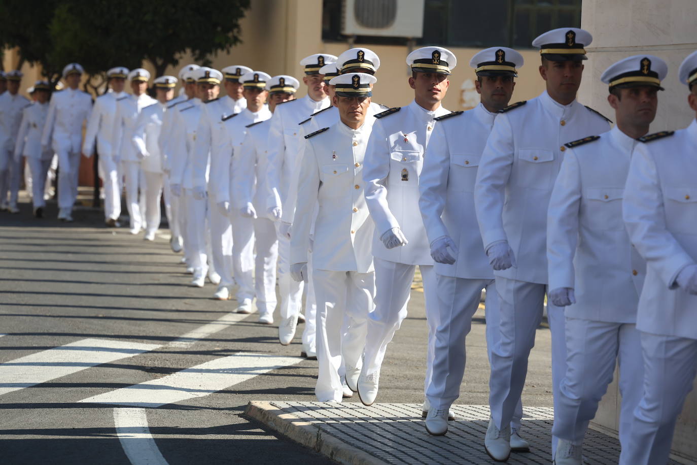Fotos: Margarita Robles inaugura el curso académico en la Escuela de Suboficiales de la Armada en San Fernando