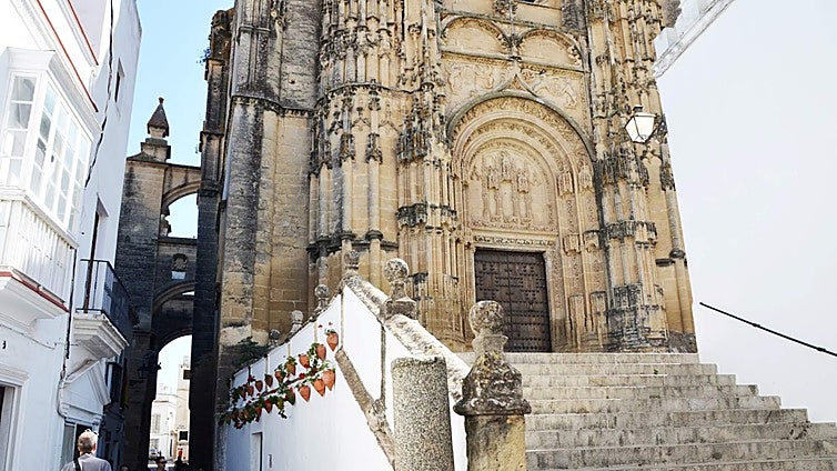 El primer pueblo de Cádiz que fue declarado Conjunto Histórico-Artístico de España: tiene calles estrechas y un increíble patrimonio histórico