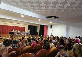 Huelga indefinida de las familias de un colegio de Jimena ante la falta de aulas