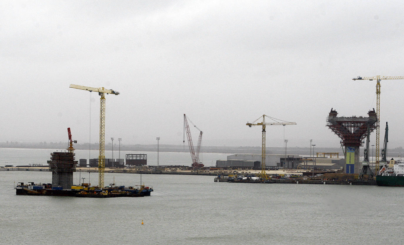 La construcción de un símbolo: Las imágenes de las obras del puente de la Constitución de 1812 de Cádiz