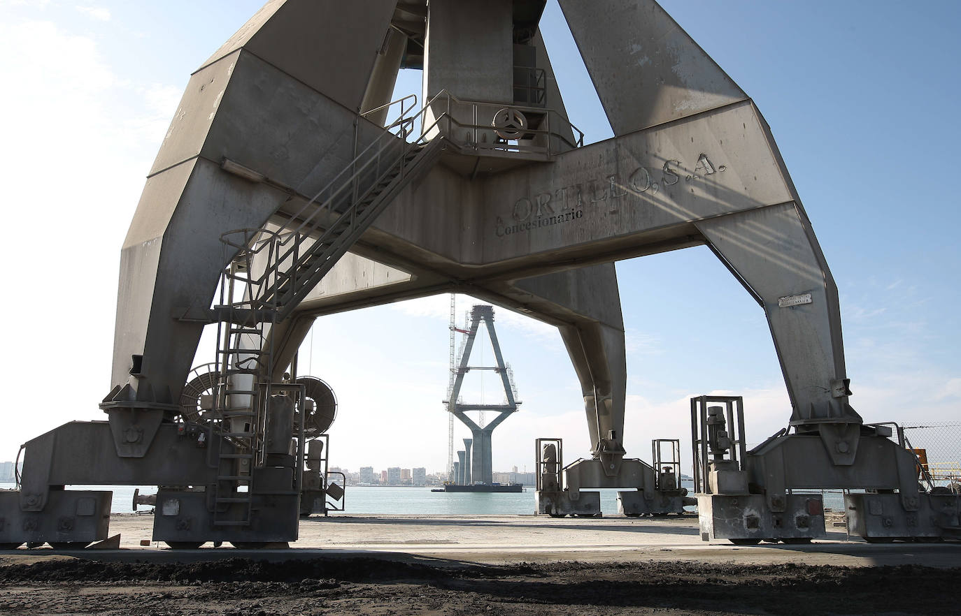 La construcción de un símbolo: Las imágenes de las obras del puente de la Constitución de 1812 de Cádiz