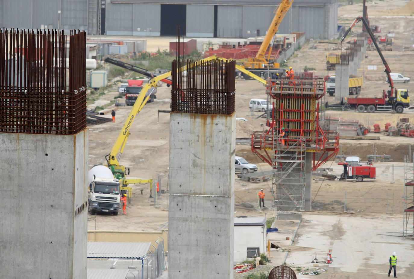 La construcción de un símbolo: Las imágenes de las obras del puente de la Constitución de 1812 de Cádiz