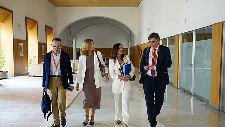 El aval hipotecario de la Junta permite a 236 gaditanos adquirir su primera vivienda