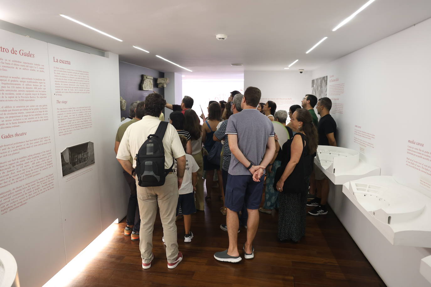 Visita teatralizada &#039;Cuando César vino a Gades y acabó soltando dos lagrimones&#039; en el Teatro Romano de Cádiz