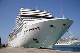 Al Cádiz Romana también se llega por mar haciendo turismo