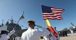 El ejército de Estados Unidos publica los requisitos para ser militar en la Base Naval de Rota: ¿Te puedes alistar si eres español?