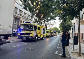 Susto en el supermercado Aldi de la calle Acacias de Cádiz por una fuga de gas refrigerante