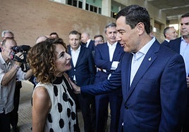 Juanma Moreno urge a Montero una reunión con Gobierno y Ayuntamiento para concretar el convenio del hospital