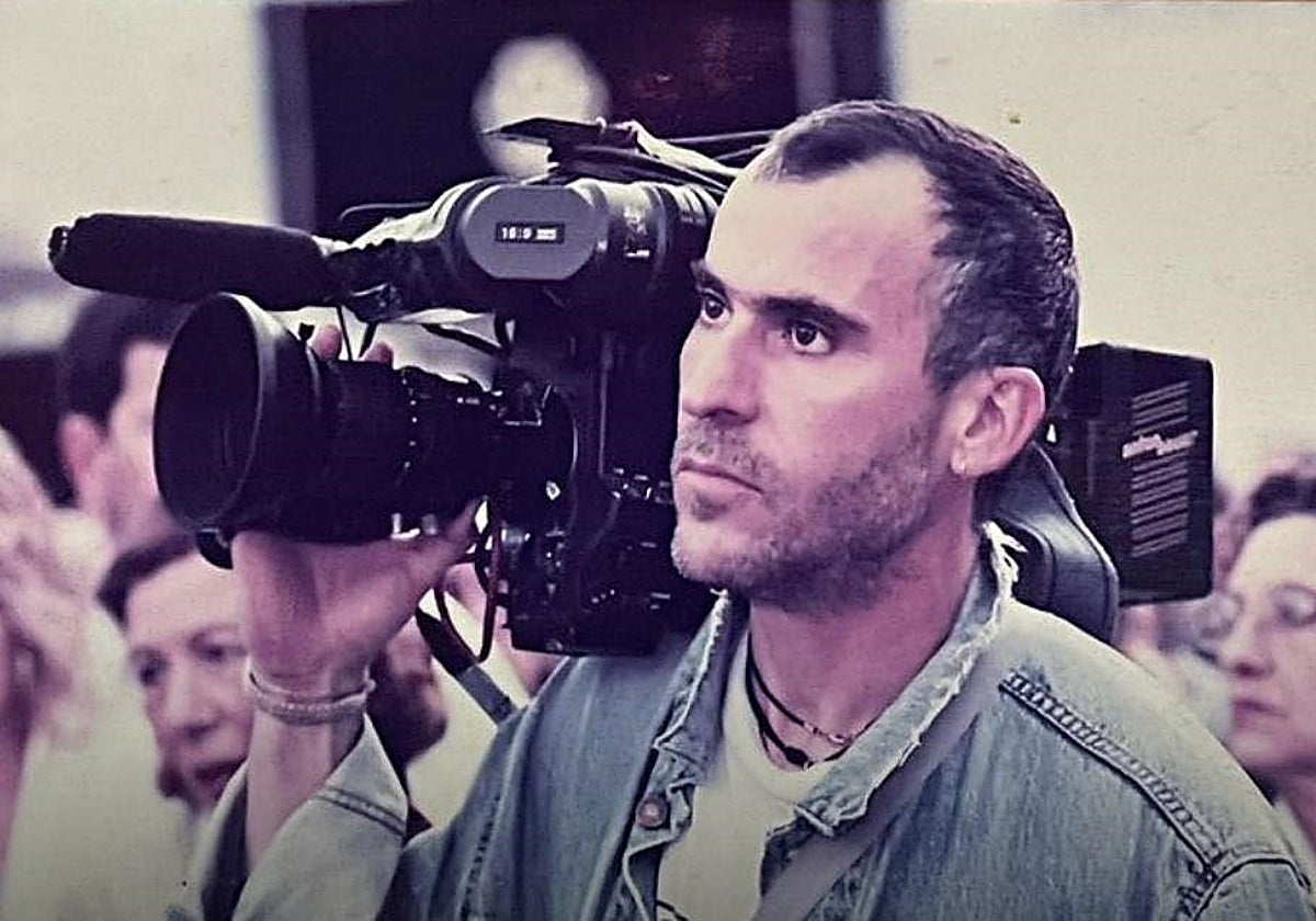 Luto en Cádiz por la muerte del veterano realizador de televisión Manolo Solís: su imagen nunca se apagará