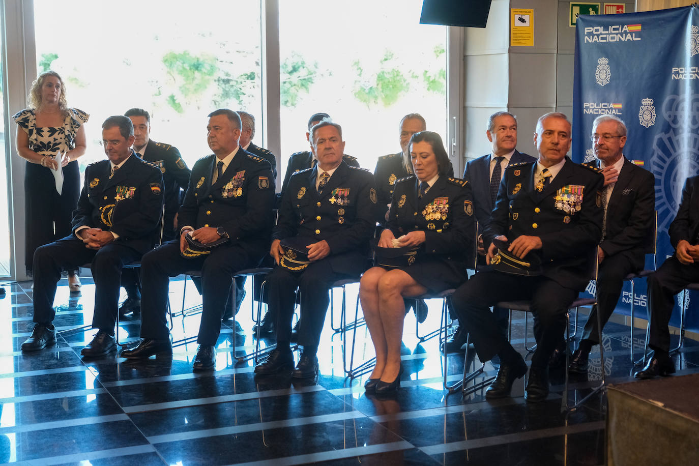 Fotos: Acto de la Policía Nacional con motivo de la fiesta de los Santos Ángeles Custodios en Cádiz