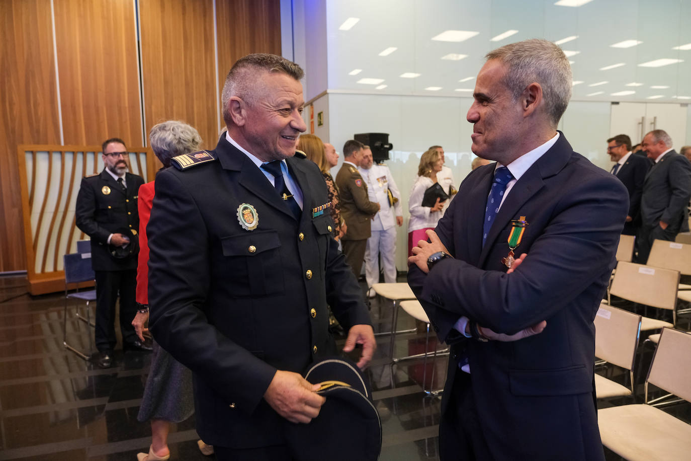 Fotos: Acto de la Policía Nacional con motivo de la fiesta de los Santos Ángeles Custodios en Cádiz