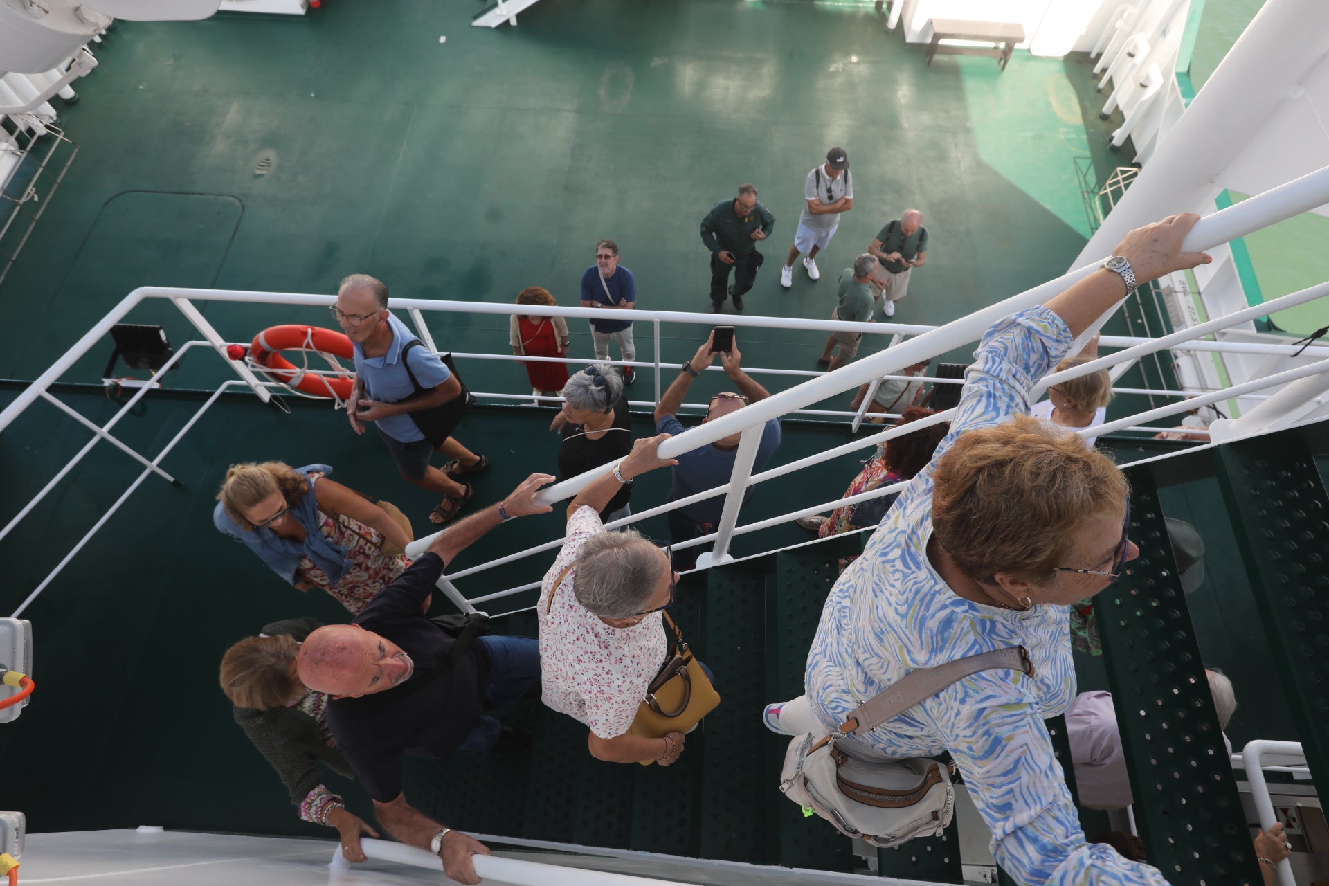 Fotos: Jornada de puertas abiertas en el &#039;Duque de Ahumada&#039; de la Guardia Civil en Cádiz