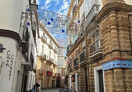 La calle Sopranis de Cádiz tendrá un alumbrado extraordinario para la festividad de la Patrona