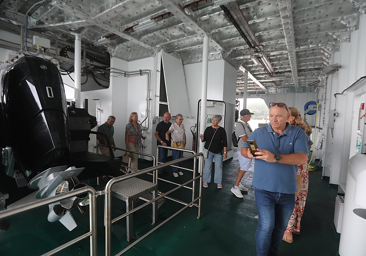 Fotos: Jornada de puertas abiertas en el &#039;Duque de Ahumada&#039; de la Guardia Civil en Cádiz