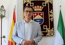 El alcalde de Barbate pide reunirse con Montero tras quedarse fuera del reparto de fondos del Plan EDIL