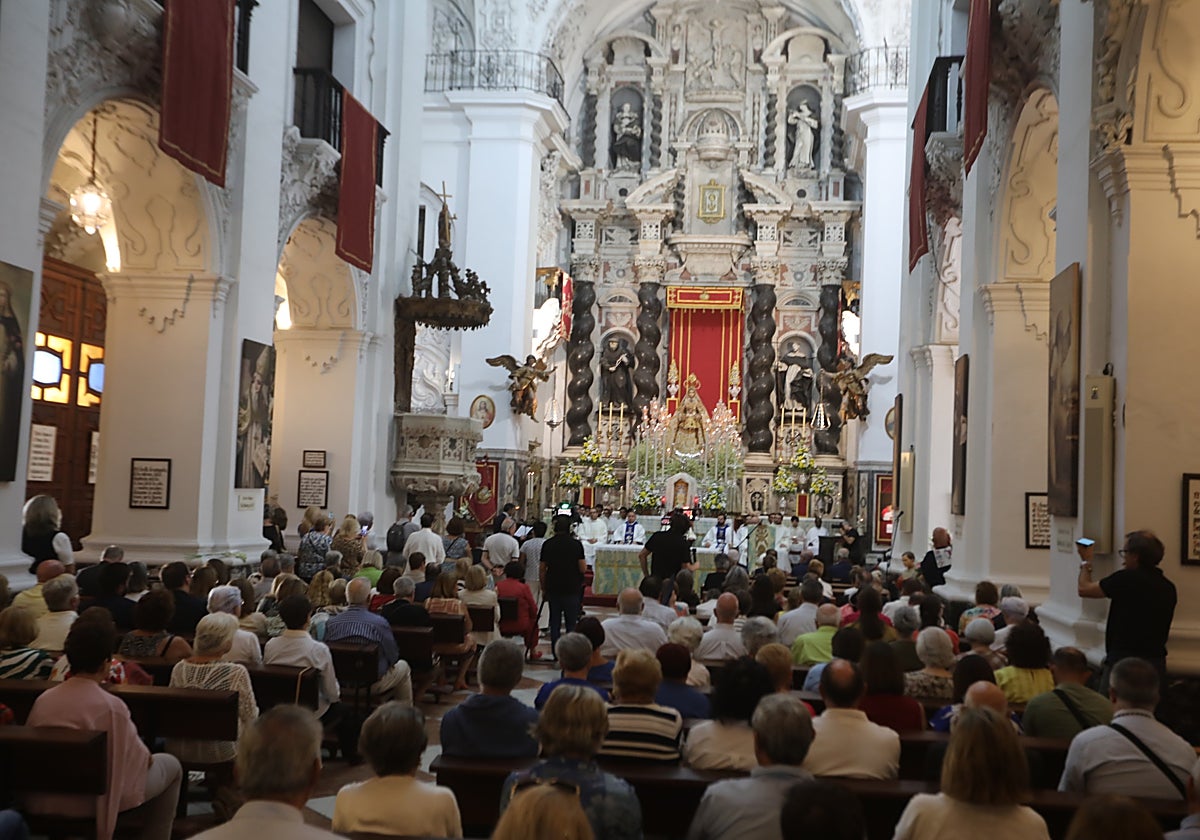 Cádiz renueva el voto a su Patrona, la Virgen del Rosario