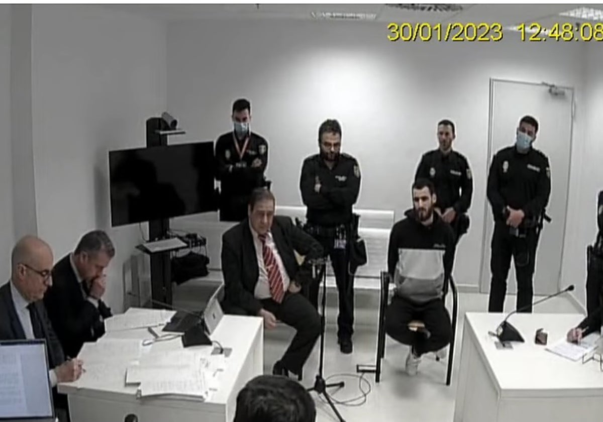 Yassine Kanjaa durante su declaración ante el juez instructor de la Audiencia Nacional, el 30 de enero de 2023