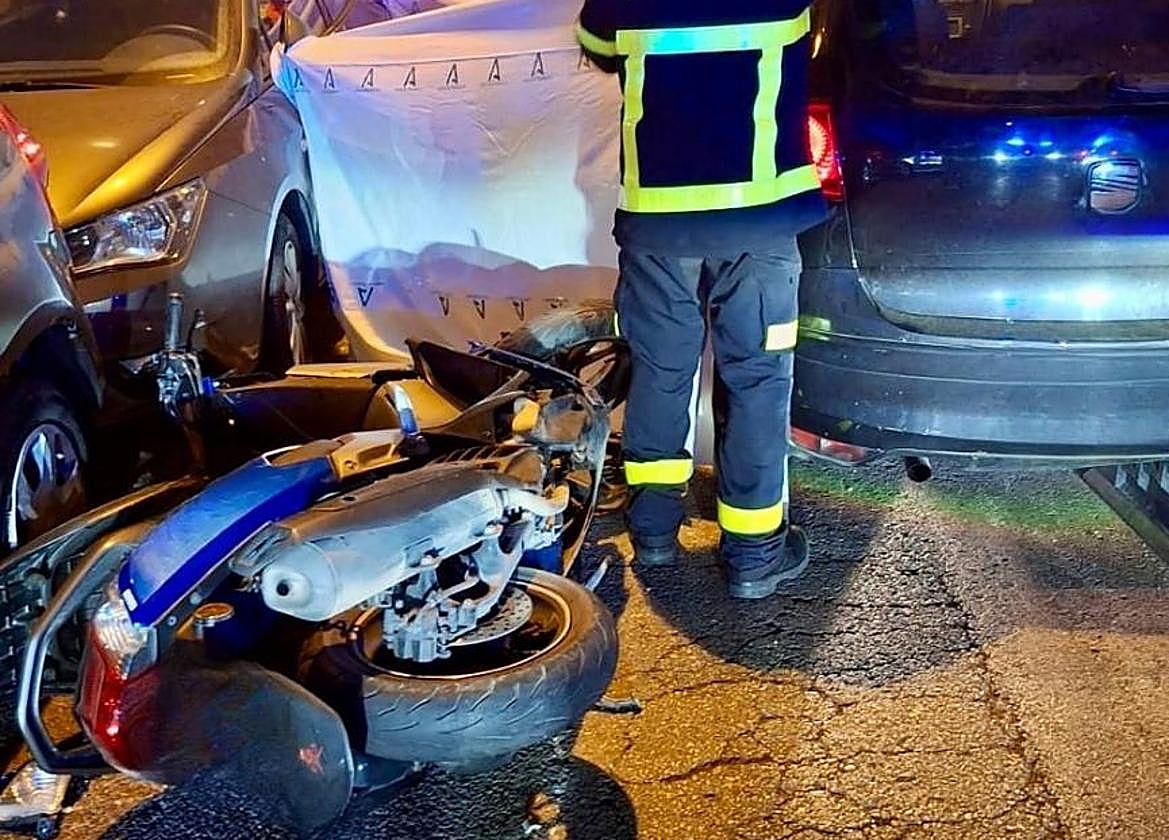 El siniestro ha ocurrido hoy en la confluencia de las calles Gas con García de Sola en Cádiz