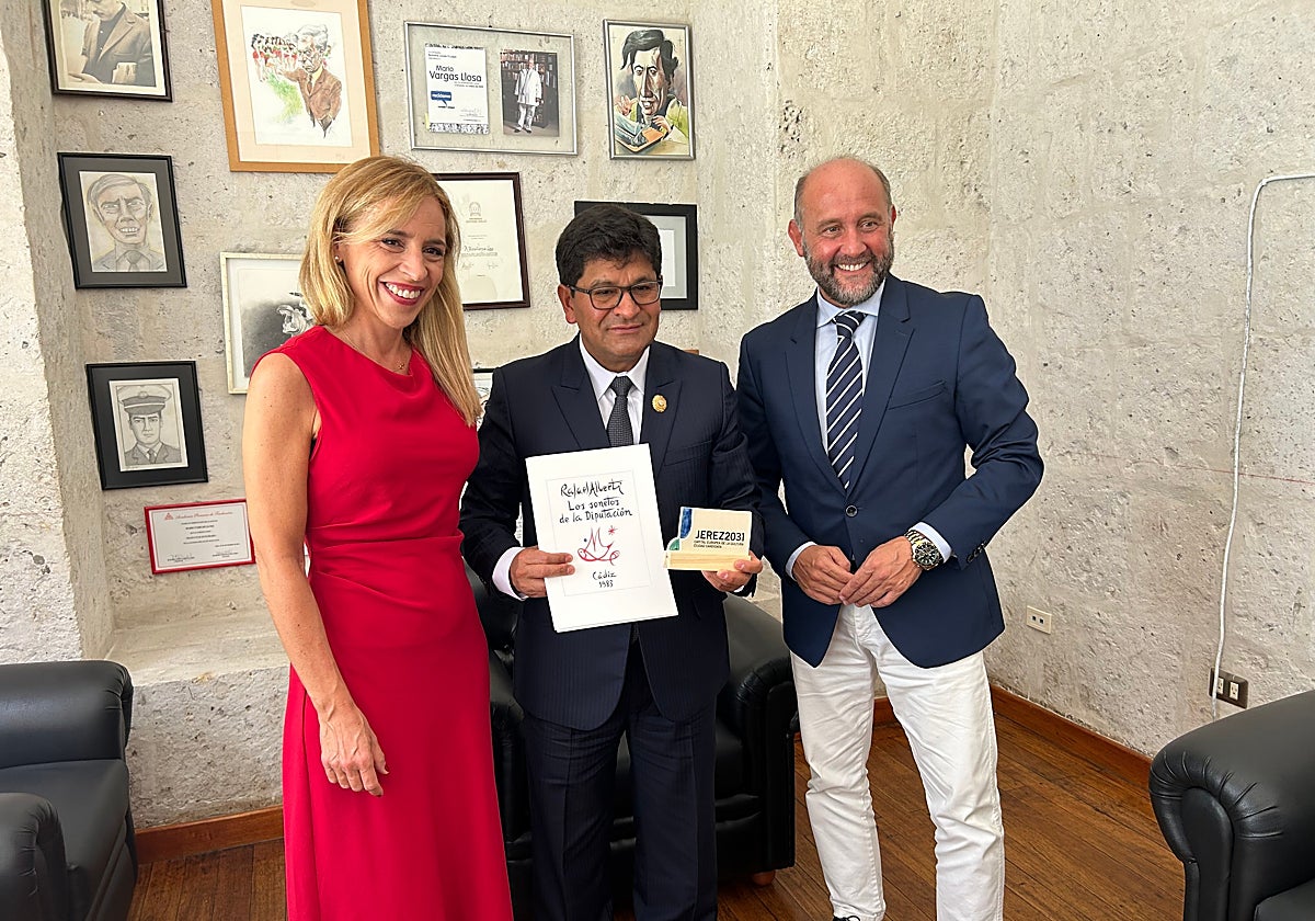 Almudena Matínez, Rohel Sánchez y Juancho Ortiz