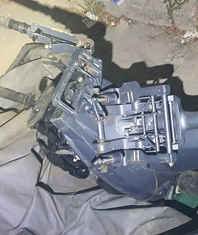 Imagen secundaria 2 - Ni cámaras ni seguridad para almacenar la gasolina incautada: así es el depósito de la Policía Local asaltado por los narcos en Chiclana