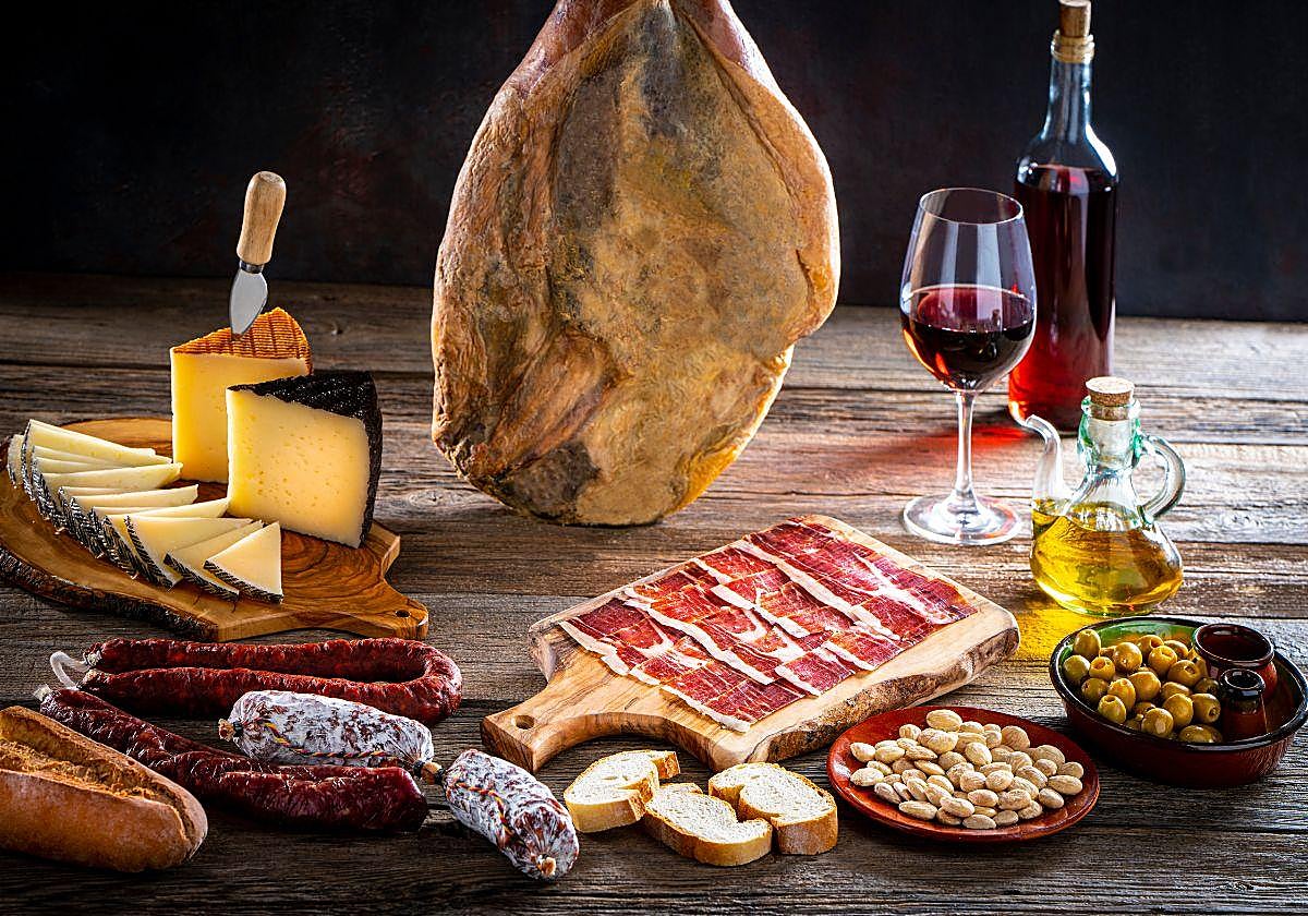 Un pueblo de Cádiz hará desgustaciones de los mejores quesos, vinos, carnes y embutidos de la provincia este fin de semana