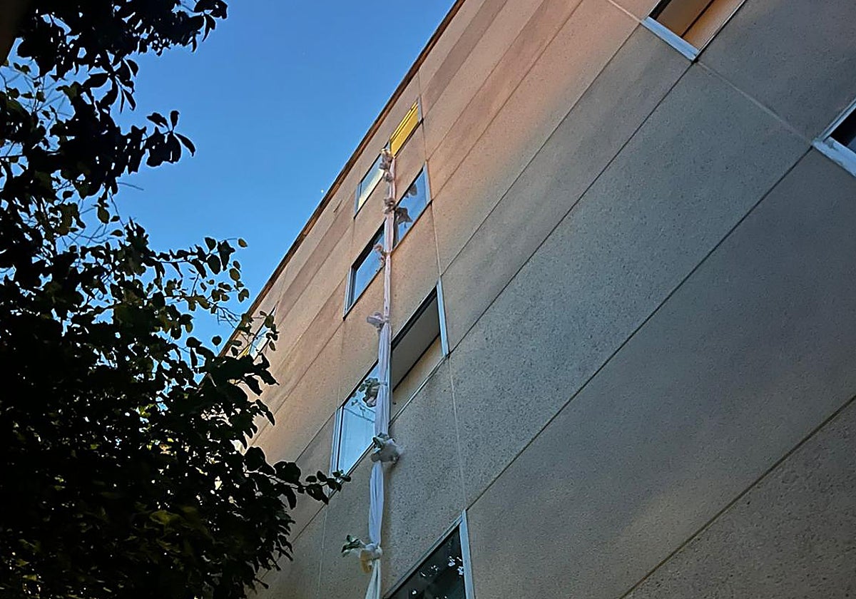 Las sábanas por las que se descolgó.