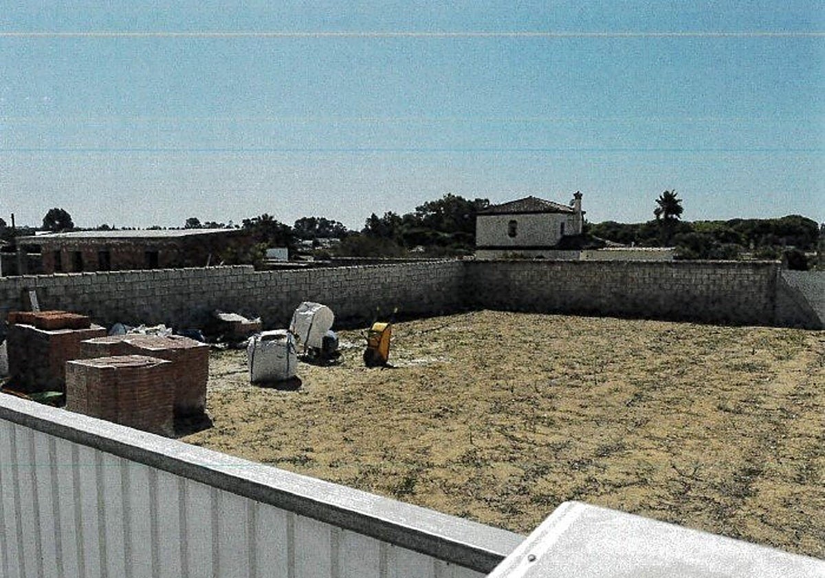 Caza sin tregua contra las parcelaciones ilegales: Urbanismo paraliza nuevas obras clandestinas en Chiclana