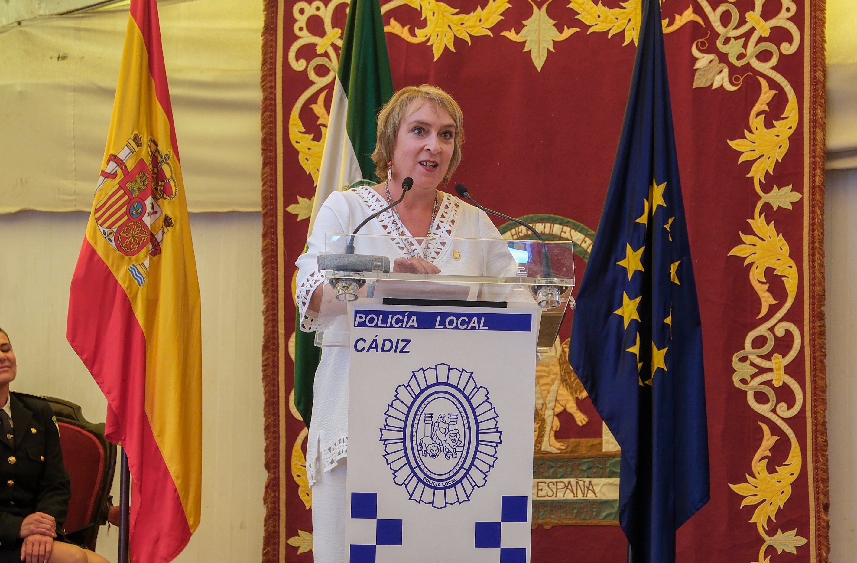 Honores al patrón de la Policía Local de Cádiz