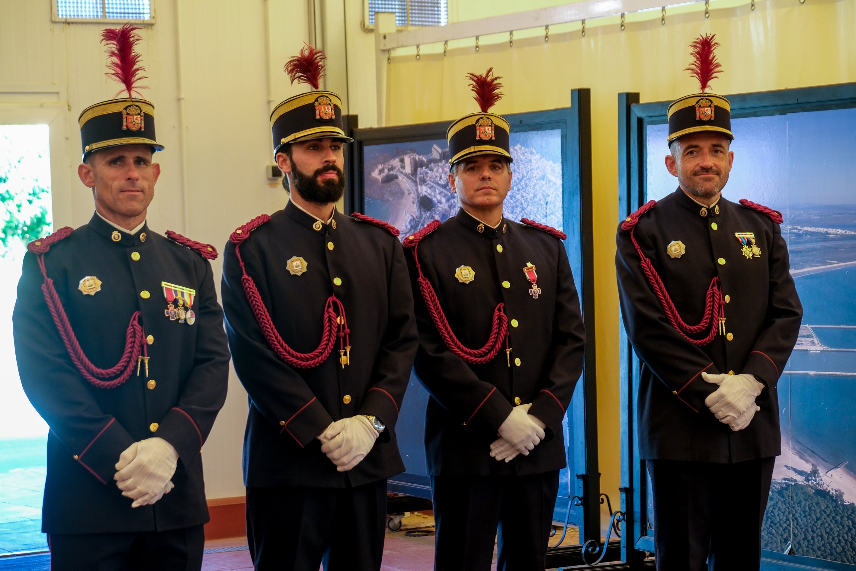 Honores al patrón de la Policía Local de Cádiz