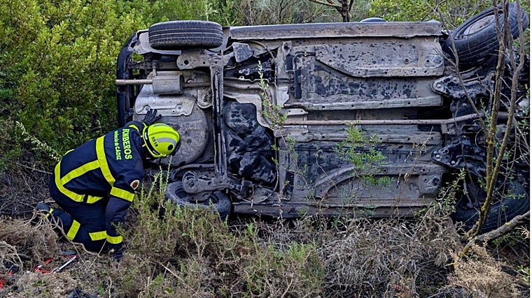 Dos accidentes en la Sierra de Cádiz movilizan a los bomberos en Benaocaz y Algodonales