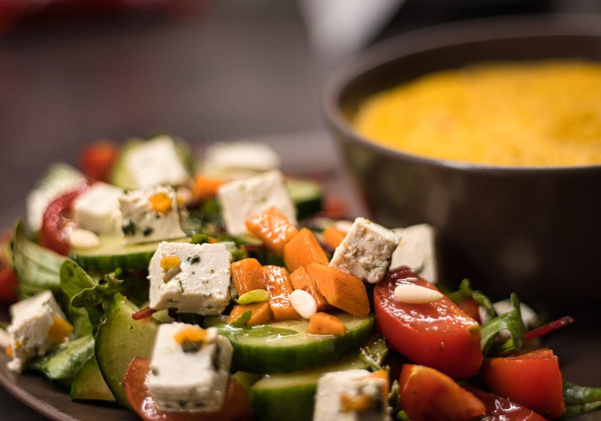 Imagen de un plato de comida vegana