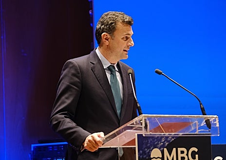 Imagen secundaria 1 - Presentación del MGB en Cádiz