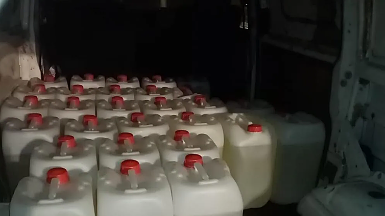 A prisión tras ser descubierto repostando en Arcos 1.000 litros de gasolina destinados a los narcos