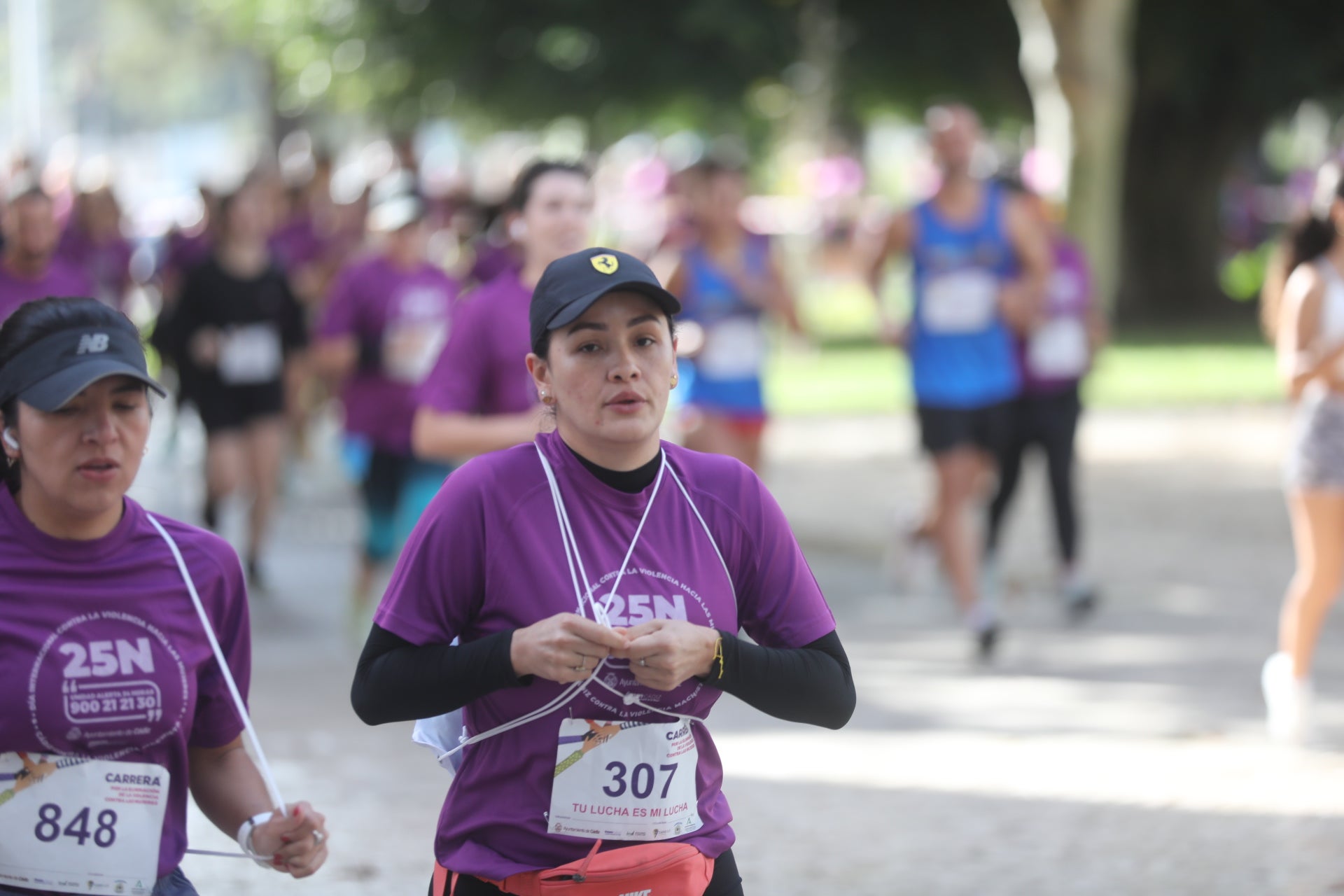 Cádiz se une y corre contra la violencia de género