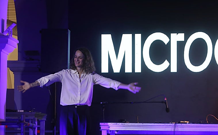 Imagen principal - Clara de Asís protagoniza en Cádiz un viaje sonoro entre acústica, espacio y percepción con Microclima