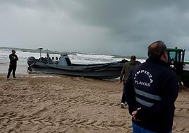 Desactivan la búsqueda de los tripulantes de la narcolancha que apareció en la playa Victoria